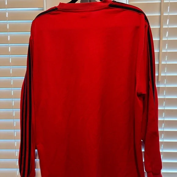 Vintage men’s Adidas long sleeve shirt - Picture 4 of 6